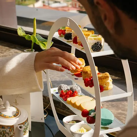 De Bonart Naples, Curio Collection By Hilton Hotel Nápoles