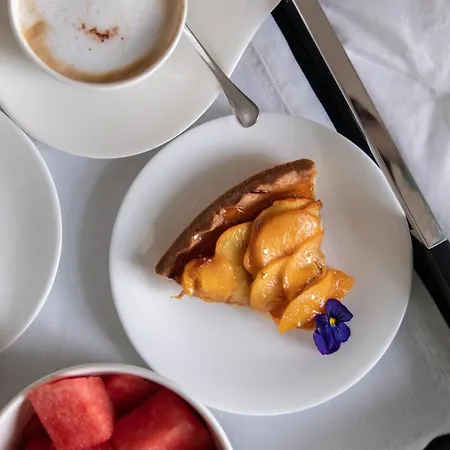 Hotel De Bonart Naples, Curio Collection By Hilton