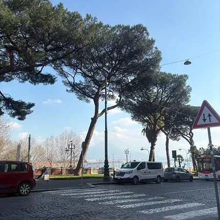 Santa Lucia 15 *