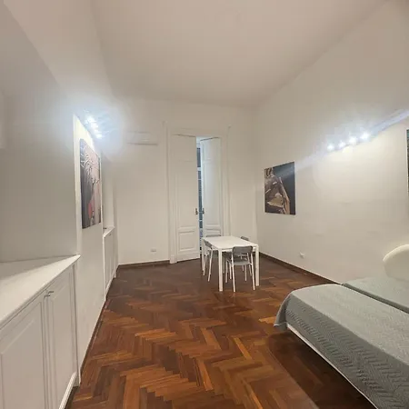 Apartment Santa Lucia 15 *
