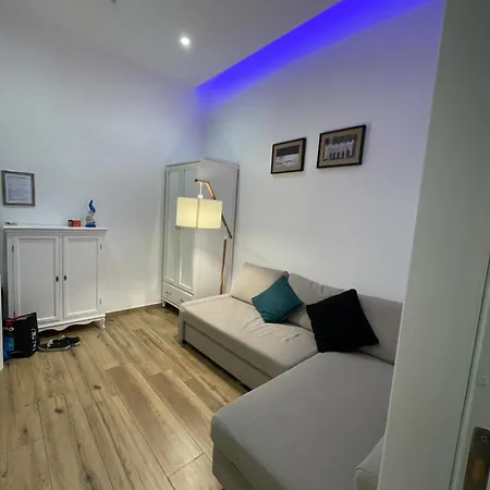 Apartamento Colibri A Piazza Dante