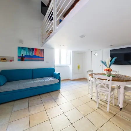 Toledo House Apartment *