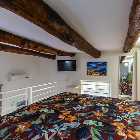 Toledo House * Neapel