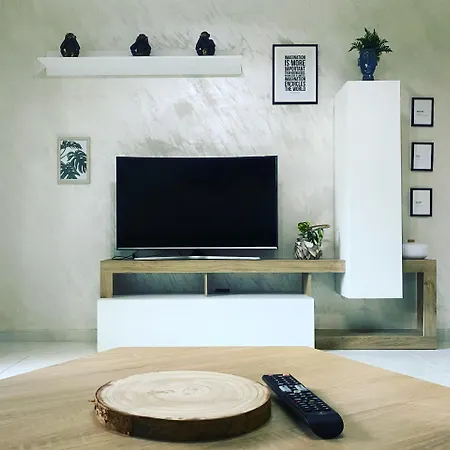 Stadium House Apartment *