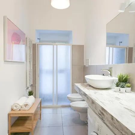 Apartment Casa Doclea _comfort & Relax Nel Cuore Della Citta Naples