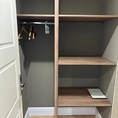 7th Floor 3* Νάπολη