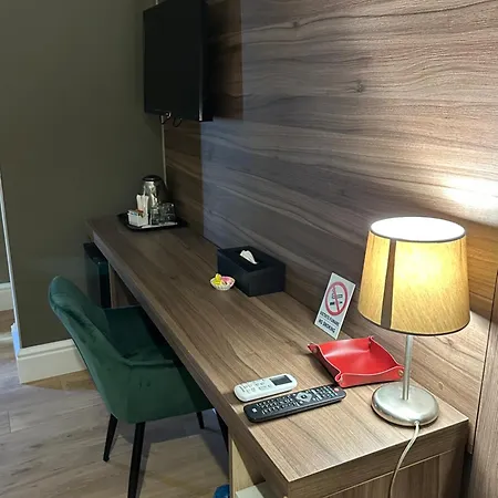 7th Floor Νάπολη