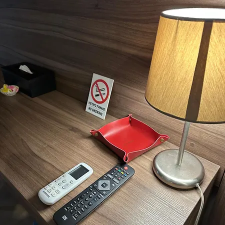 7th Floor Πανσιόν 3*