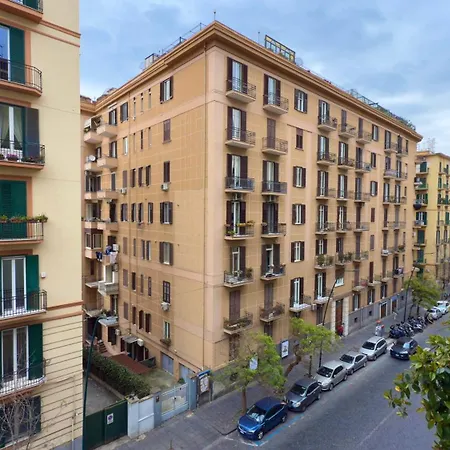 Michelangelo 48 Affittacamere Napoli