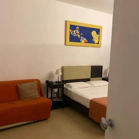 ريزدنس أبارتهوتل بلبيسيتو نابولي