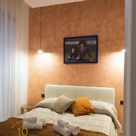 El Diez Guest house Naples