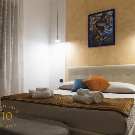 El Diez Guest house Naples