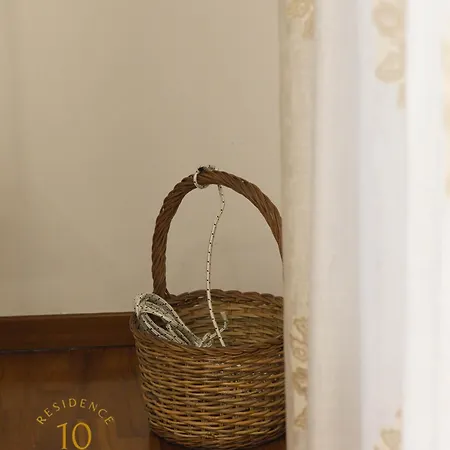El Diez Guest house