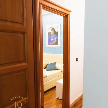 El Diez Naples