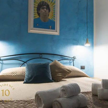 El Diez Guest house Naples