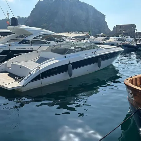 Fall In With The Amalfi Coast Charming Boat In Feriehus