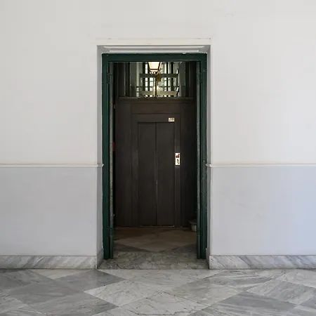 Via Tasso 69 Appartamento *