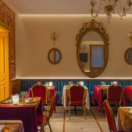 Grand Europa & Restaurant Отель Неаполь