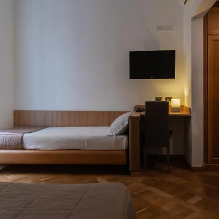 Grand Europa & Restaurant Отель