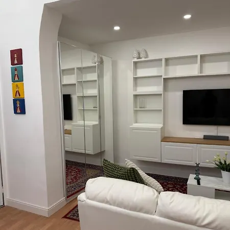 Spinelli Apartment *
