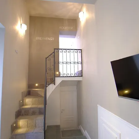 Guest house Leone D'autore - Rooftop Centro Storico Naples
