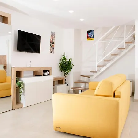 Orni Al Centro Holiday home *