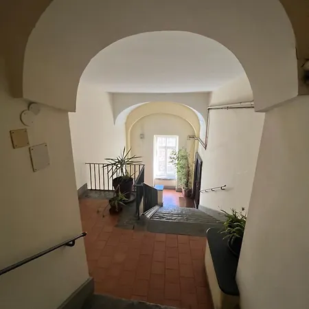 Mini Domus Al Centro Storico Di Apartment