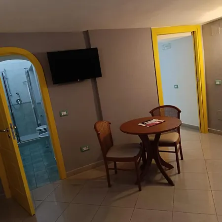לינה וארוחת בוקר Buono