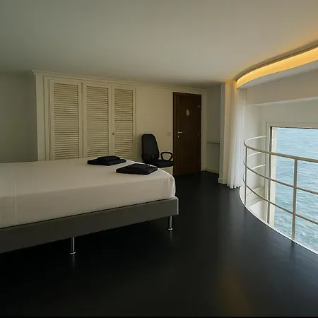 La Casa Sull’ Acqua * Napoli