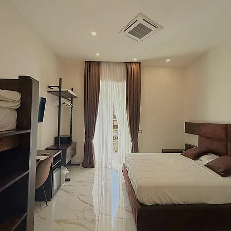 Hotel Auroom Naples
