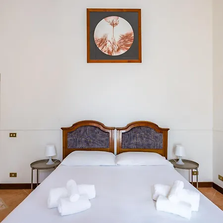 Апартаменты La Casa Di Famiglia By Napoliapartments Неаполь