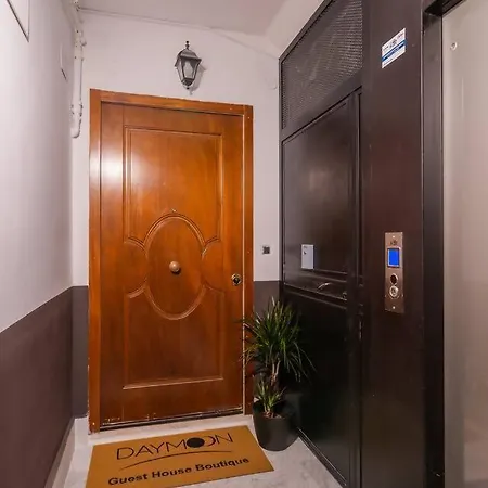 Daymoon House Merliani, Vomero *