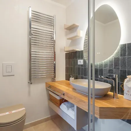 Apartamento Agnone 18 By Domusextra