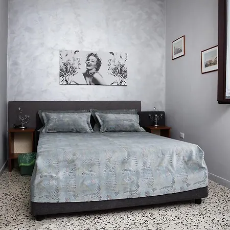 Rochel Bed & Breakfast 3*