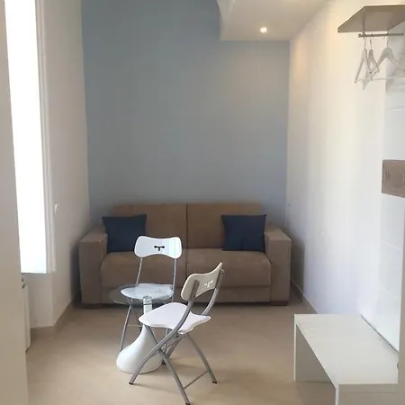Oda ve Kahvaltı Base Mergellina Napoli