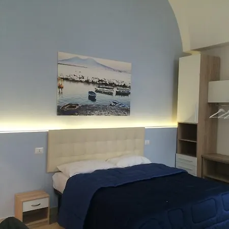 Oda ve Kahvaltı Base Mergellina Napoli