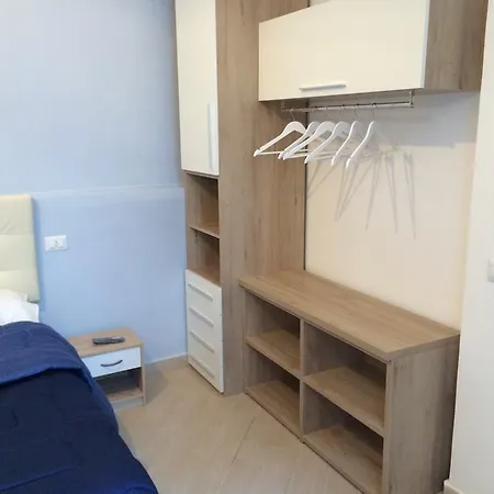 Oda ve Kahvaltı Base Mergellina