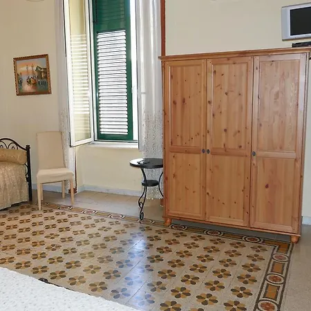 Gæstehus Domus Gemi Napoli