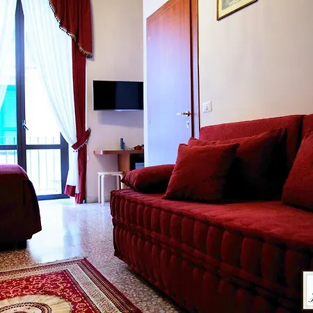 Rochel 3* Naples