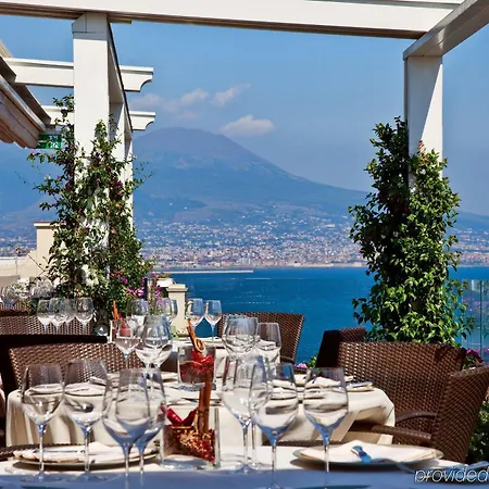 Hotel Grand Vesuvio Nápoles