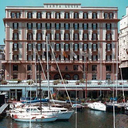 Grand Santa Lucia نابولي