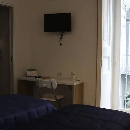 Oda ve Kahvaltı Base Mergellina Napoli