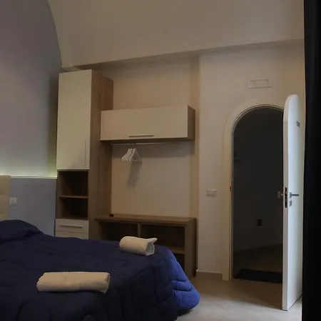 Oda ve Kahvaltı Base Mergellina