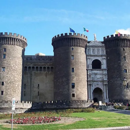 Angioini