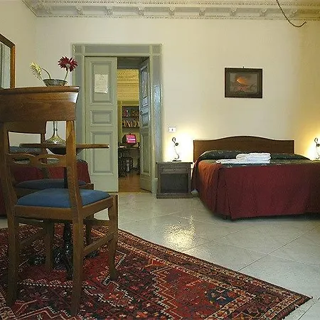 Miseria E Nobilta' Bed and breakfast 2*