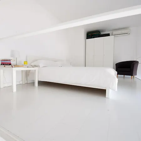 Appartement Nardones 48 Napels