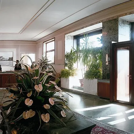 Hotel Grand Vesuvio