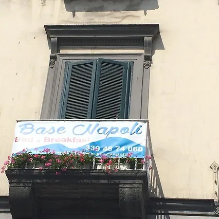 Base Mergellina Napoli