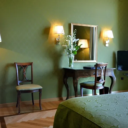 Hotel Grand Vesuvio