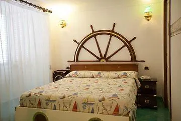 Ausonia Hotel